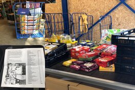 Opslag voedselbank tijdelijk ondergebracht in sporthal aan de Van Loonstraat