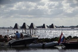 Lemmer wint skûtsjesilen bij Terherne op het Sneekermeer