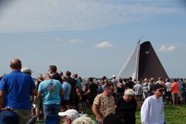 Skûtsje van Grou wint op Heegermeer bij Woudsend