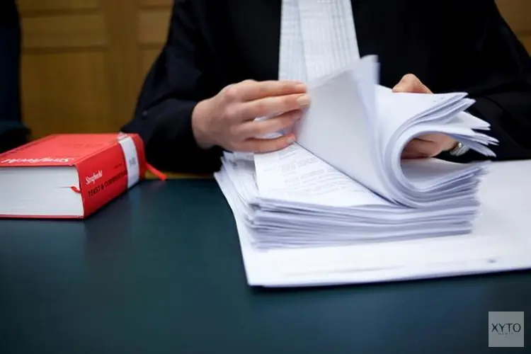 Man veroordeeld voor stalking en verspreiden naaktbeelden