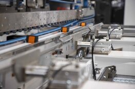 Wat zijn specialty folder gluers en waarom zijn ze onmisbaar in moderne verpakkingslijnen?