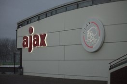 SC Cambuur blijft in spoor van ADO Den Haag na winst op Jong Ajax