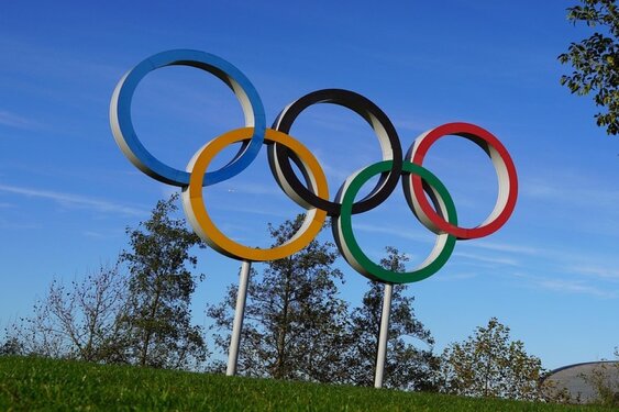 Nederlandse heren shorttrackers veroveren unieke gouden medaille