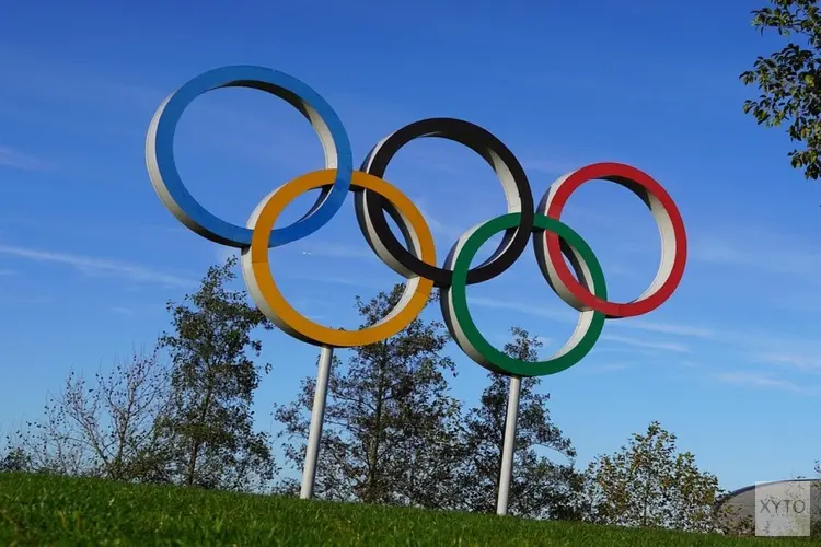 Nederlandse heren shorttrackers veroveren unieke gouden medaille