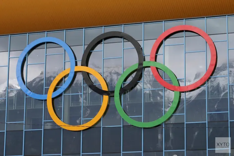 Bergsma en Groenewoud pakken goud op laatste schaatsdag