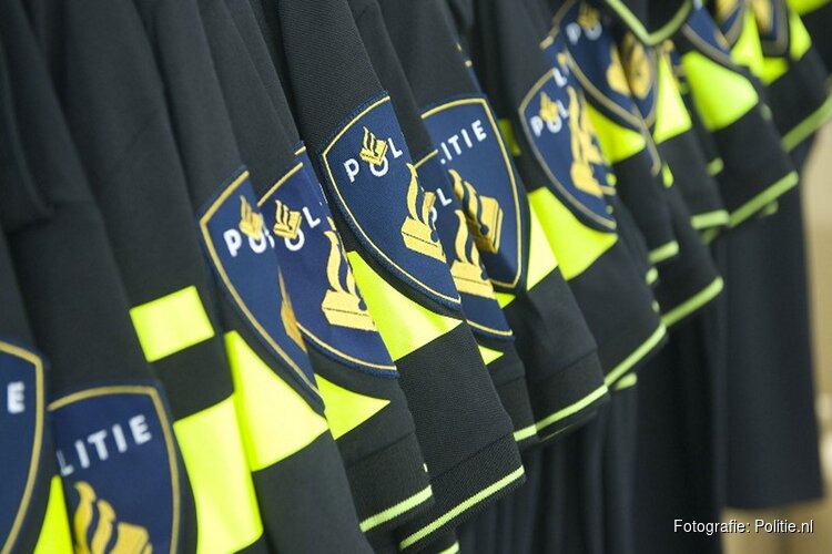 Politie grijpt in na duel tussen SC Cambuur en Vitesse en start onderzoek naar ongeregeldheden